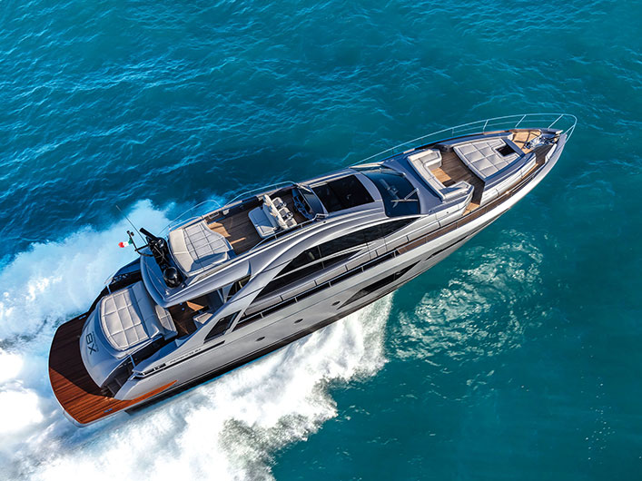 PERSHING-8X-NAV-208-img-couv-essai-portfolio-yachts-france-174